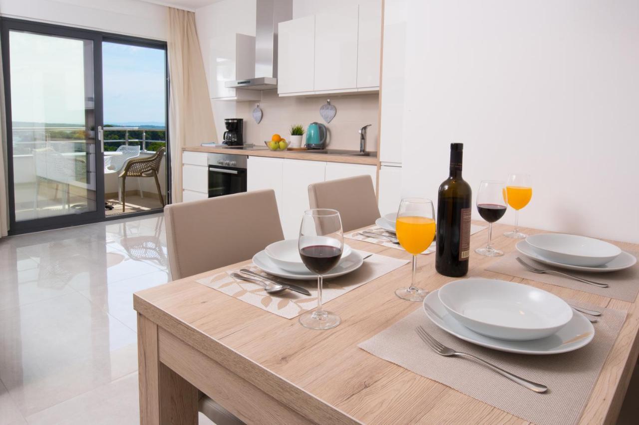 Aparthotel Punta Blu - Pool & Spa Premantura Eksteriør bilde