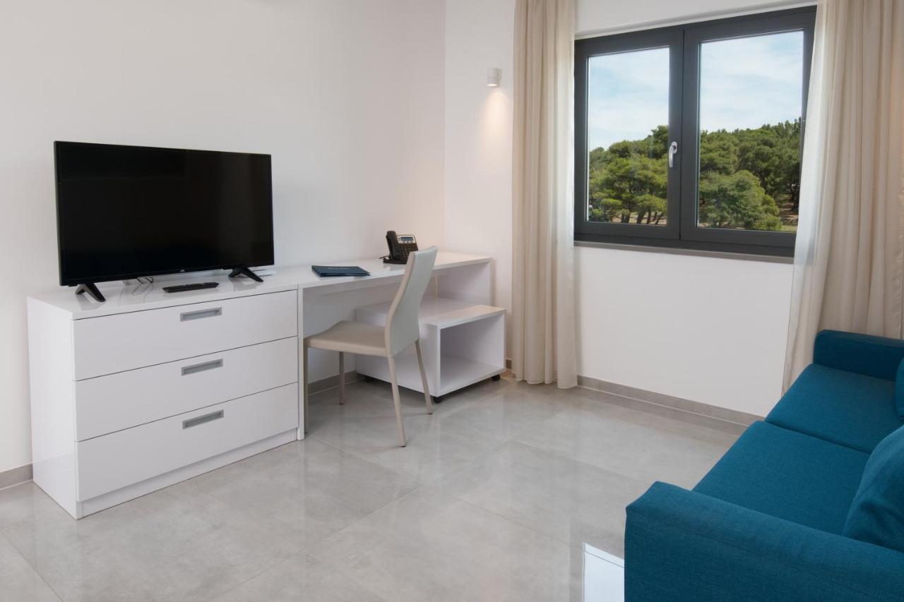 Aparthotel Punta Blu - Pool & Spa Premantura Eksteriør bilde