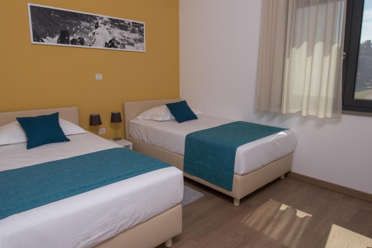 Aparthotel Punta Blu - Pool & Spa Premantura Eksteriør bilde